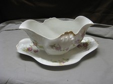 Très belle saucière rocaille