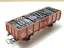 JOUEF 623  WAGON TOMBEREAU A ESSIEUX SNCF AVEC CHARGEMENT DE TRAVERSES  HO