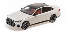 BMW i5 2023 1/18 - 110023402