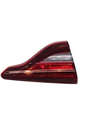 Feu arriere secondaire gauche