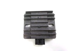 REGULATEUR DE TENSION GENERIC