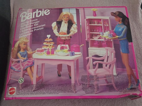 Barbie dining room salle - salle, à