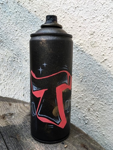 Peinture signée sur bombe - ,