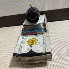 Jouet en étain voiture de