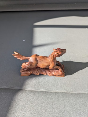 Cheval bois massif sculpté - cheval,