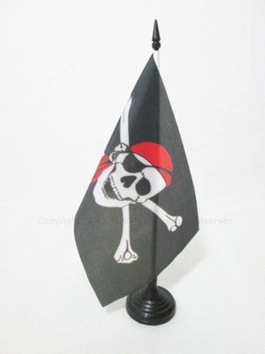 Drapeau table pirate - table,