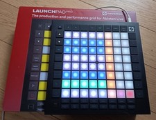 Novation LAUNCHPAD-PRO-MK3 - Contrôleur matriciel MIDI 64 pads
