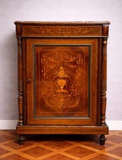 Meuble d’appui marqueté de