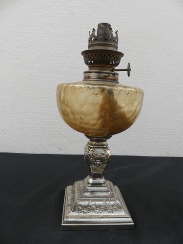 Ancienne lampe petrole en - petrole,