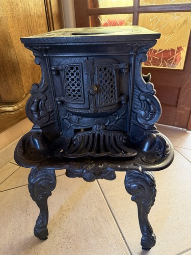 Ancien poêle salon en - poêle,