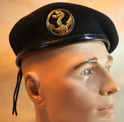 Béret français avec insigne - béret,