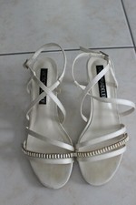 CHAUSSURES SANDALES DE SOIREE OU MARIAGE VICTORIA DELEF - POINTURE 38