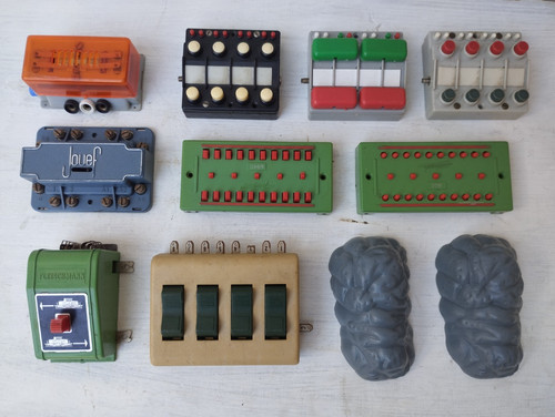 Lot boitiers commande - de,
