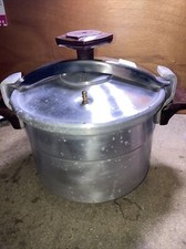 (D12) ANCIENNE COCOTTE MINUTE