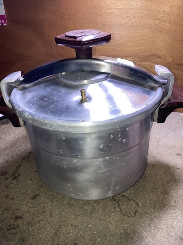 Ancienne cocotte minute - cocotte,