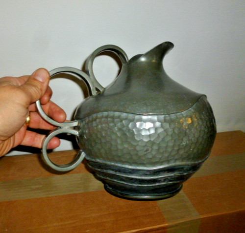 Pichet art nouveau étain de - ,