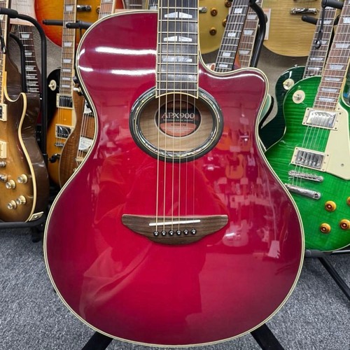 Guitare acoustique électrique