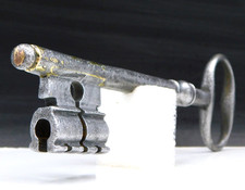 Ancienne Grosse Clé,Fer