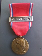 MEDAILLE - MED 054 - MEDAILLE DE VERDUN - Modèle Prudhomme