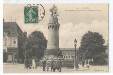 10 TROYES , LE MONUMENT DES ENFANTS DE L' AUBE ET LA GARE
