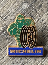 PIN PINS MICHELIN BIBENDUM VERT / NOIR QUALITÉ ARTHUS BERTRAND RARE