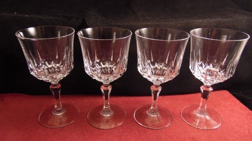 Service verres a - a, vin