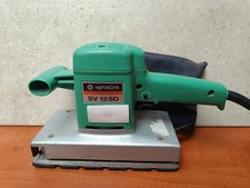 Ponceuse vibrante Hitachi SV