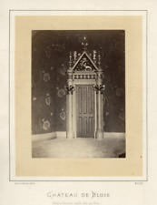 France, Blois, Château de Blois, Porte à fronton (salle des gardes) Vintage Albu