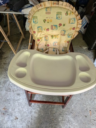 Chaise haute bébé bois