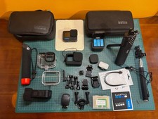 GoPro HERO10 Black 5.3K UHD Caméra d'Action avec Pack d'Accessoires