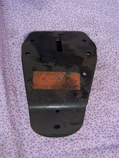 Support crochet gauche BMW 41 81 1 246 417 Série 3E21