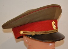 Casquette à pointe chapeau
