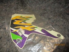 autocollant , emblème gauche