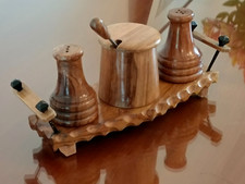 SERVITEUR DE TABLE EN BOIS D'OLIVIER et FER FORGE  Années 60