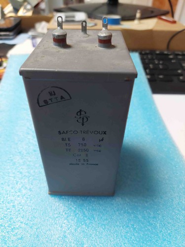 Condensateur bain huile - condensateur, a