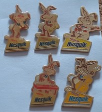 lot 5 pins differents chocolat