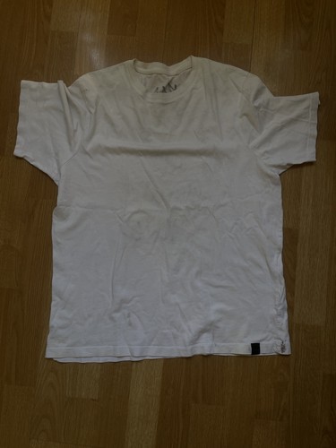 Shirt dédicacé par - dédicacé,