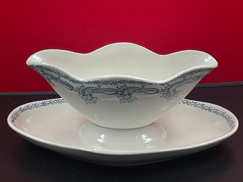 Saucière ancienne saint - saucière, saint-amand