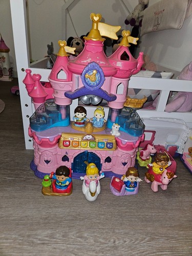 Chateaux camping cars - chateaux, cars+licorne