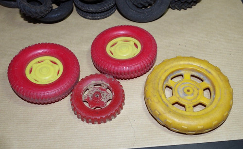 Vintage roues plastique - vintage, en