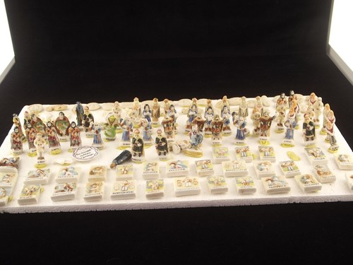 Lot 120 fèves en - lot, de