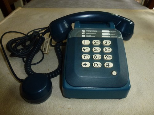 Ancien telephone bleu a - ancien,