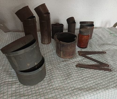 Lot ancien ferblantier boite - lot,