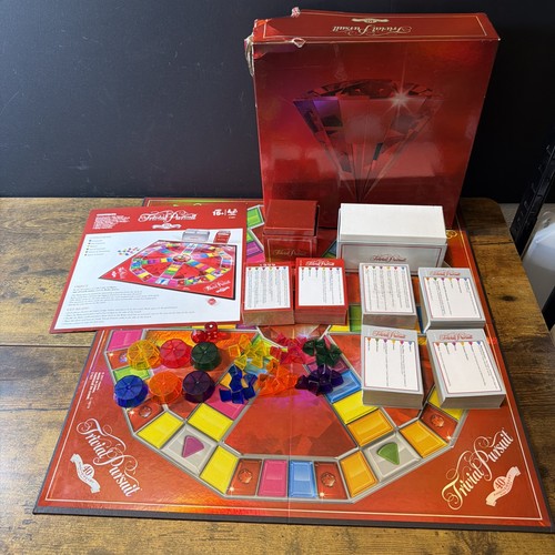 Trivial pursuit 40th - trivial,