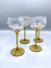 Lot de 4 verres, coupes, en