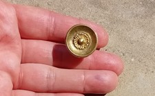 PETITE POIGNÉE ANCIENNE bouton, en bronze ou laiton , D=2,1 cm de meubles  N°70D