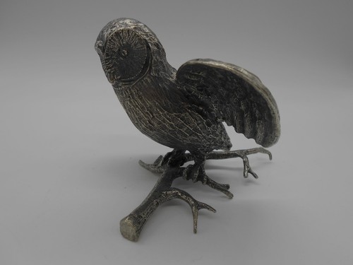 Tres belle figurine - tres, /