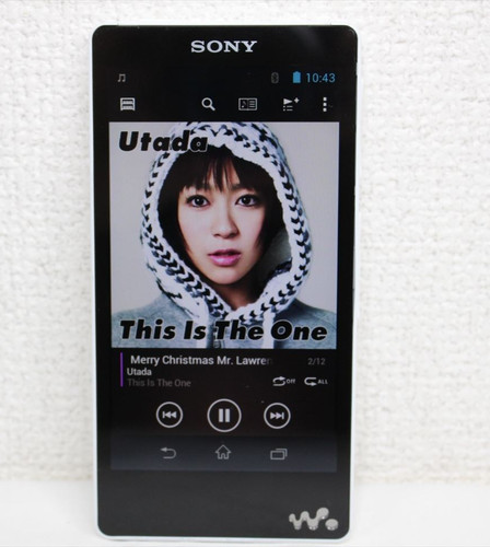 Sony f885 walkman - sony, go