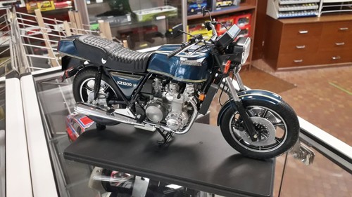 Kawasaki 1300 scale nito - 1/8,
