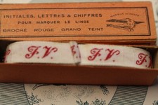 Initiales /  Monogrammes